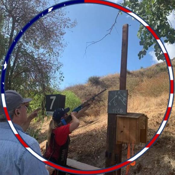 Meet your Posher, Stephanie - Picture 1 of 2